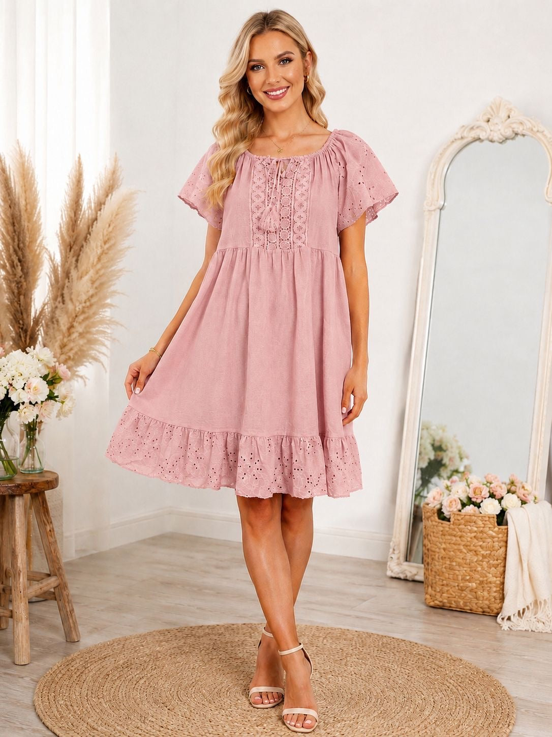 Rochie cu broderie și ciucuri Gisela