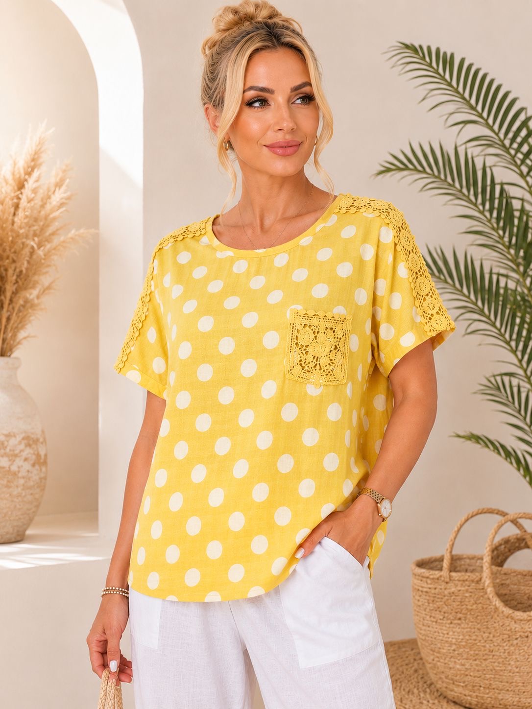Bluza Bily cu buline și broderie