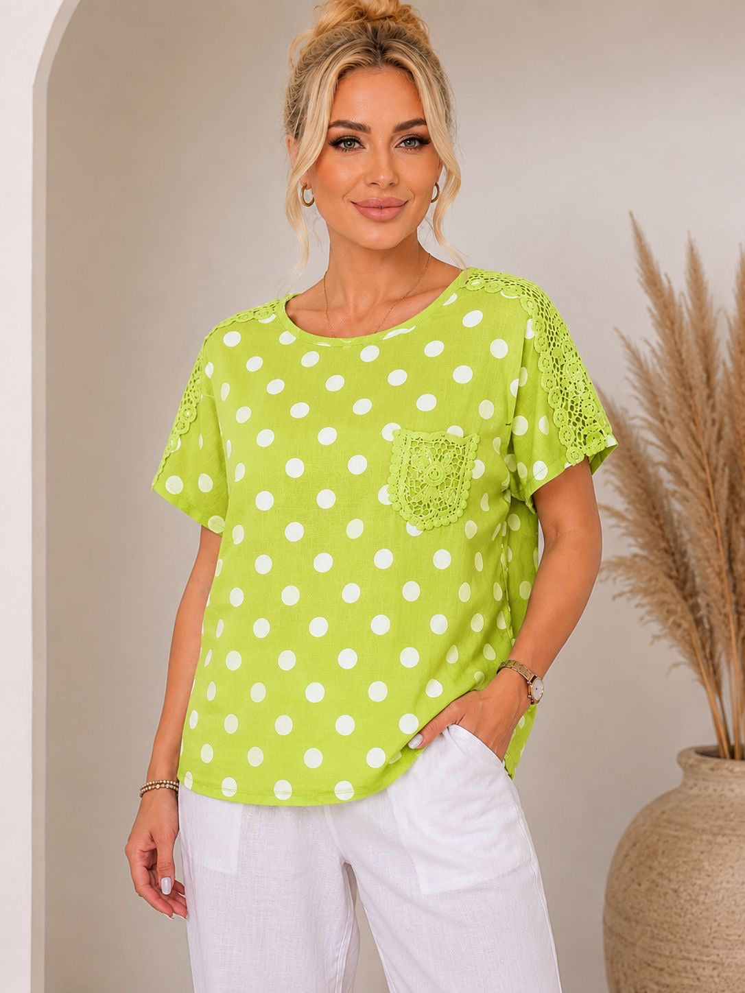 Bluza Bily cu buline și broderie