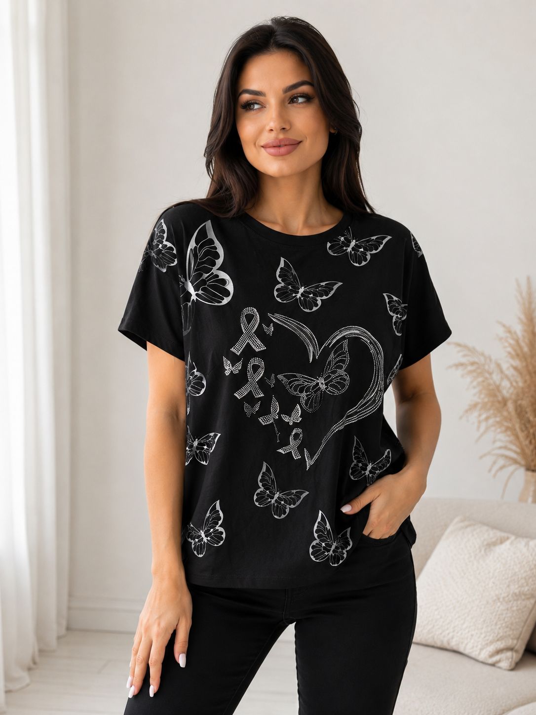 Tricou cu strasuri Amka