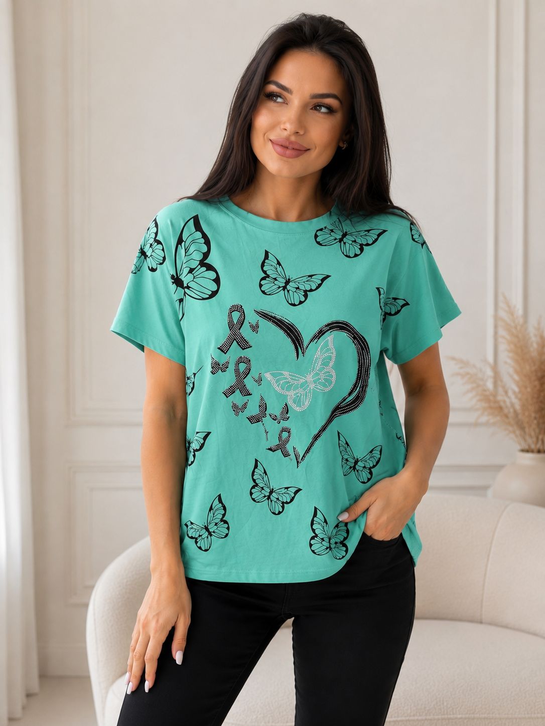 Tricou cu strasuri Amka