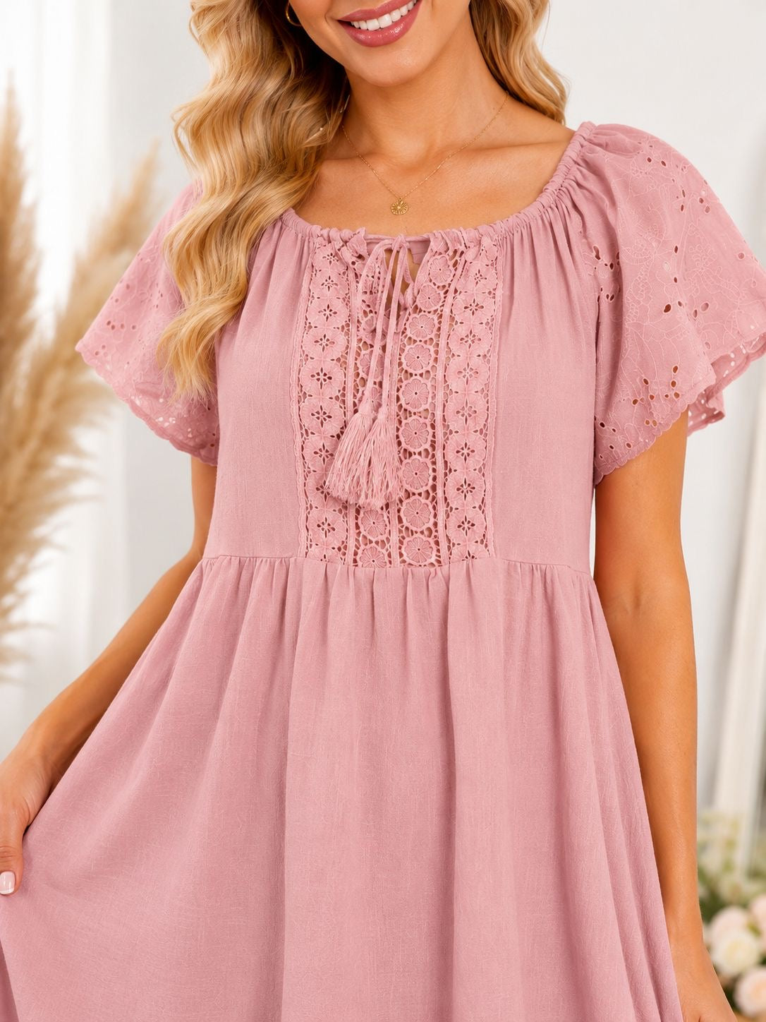 Rochie cu broderie și ciucuri Gisela
