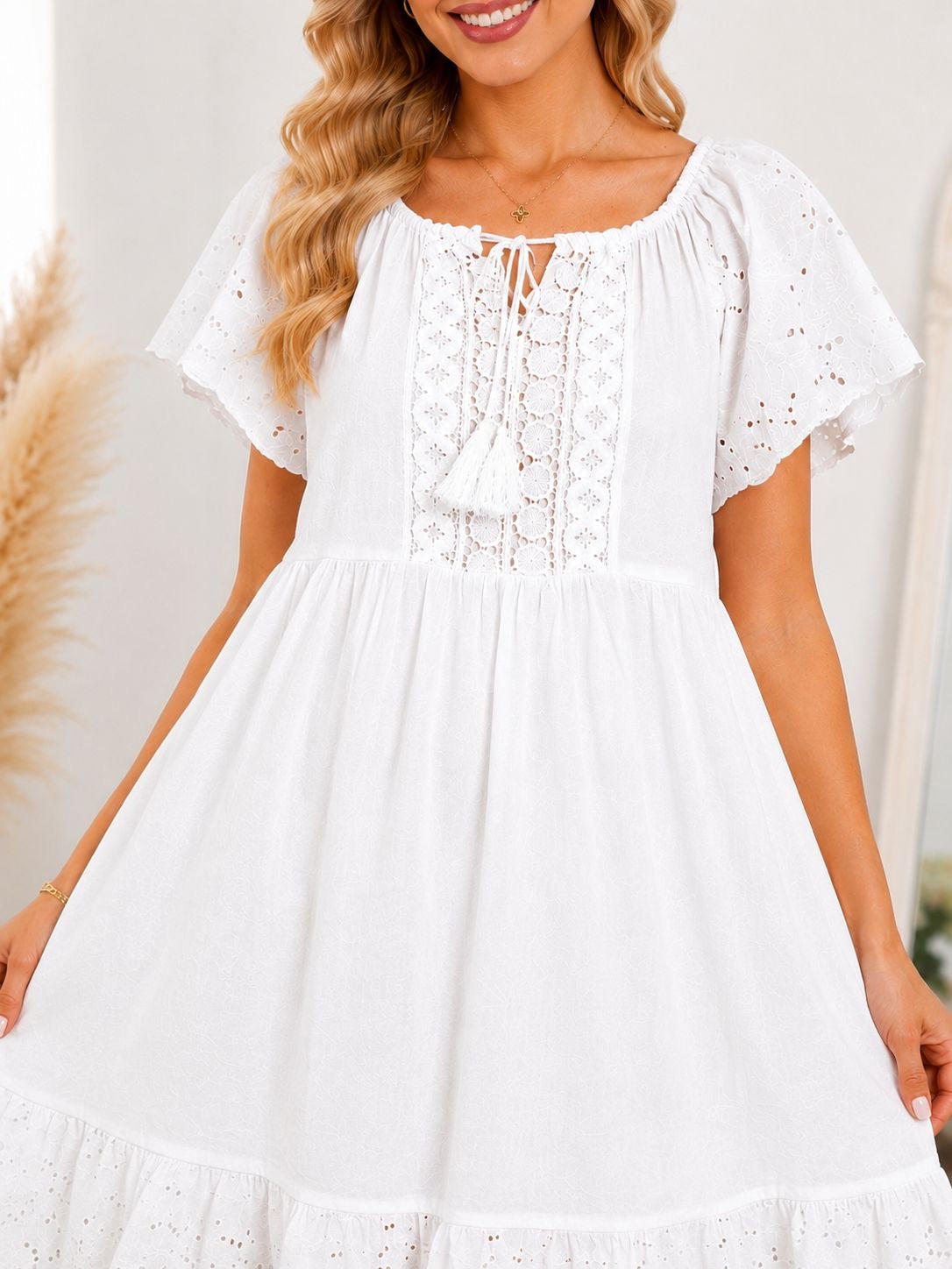 Rochie cu broderie și ciucuri Gisela