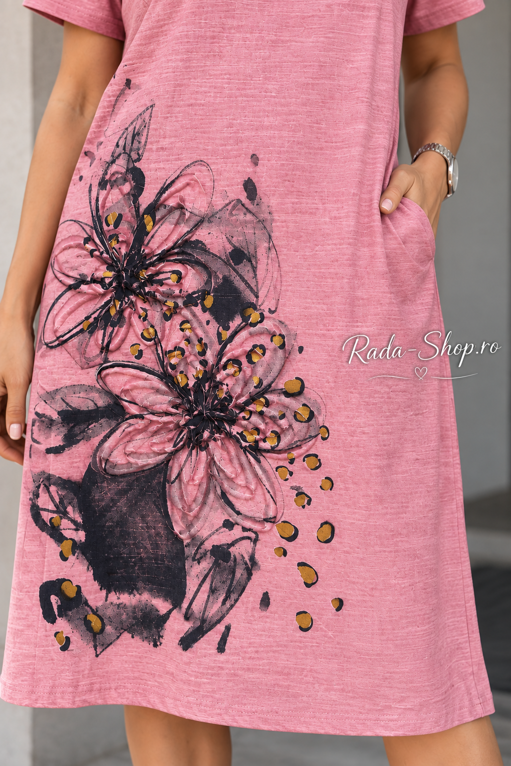 Rochie conținut in Rose