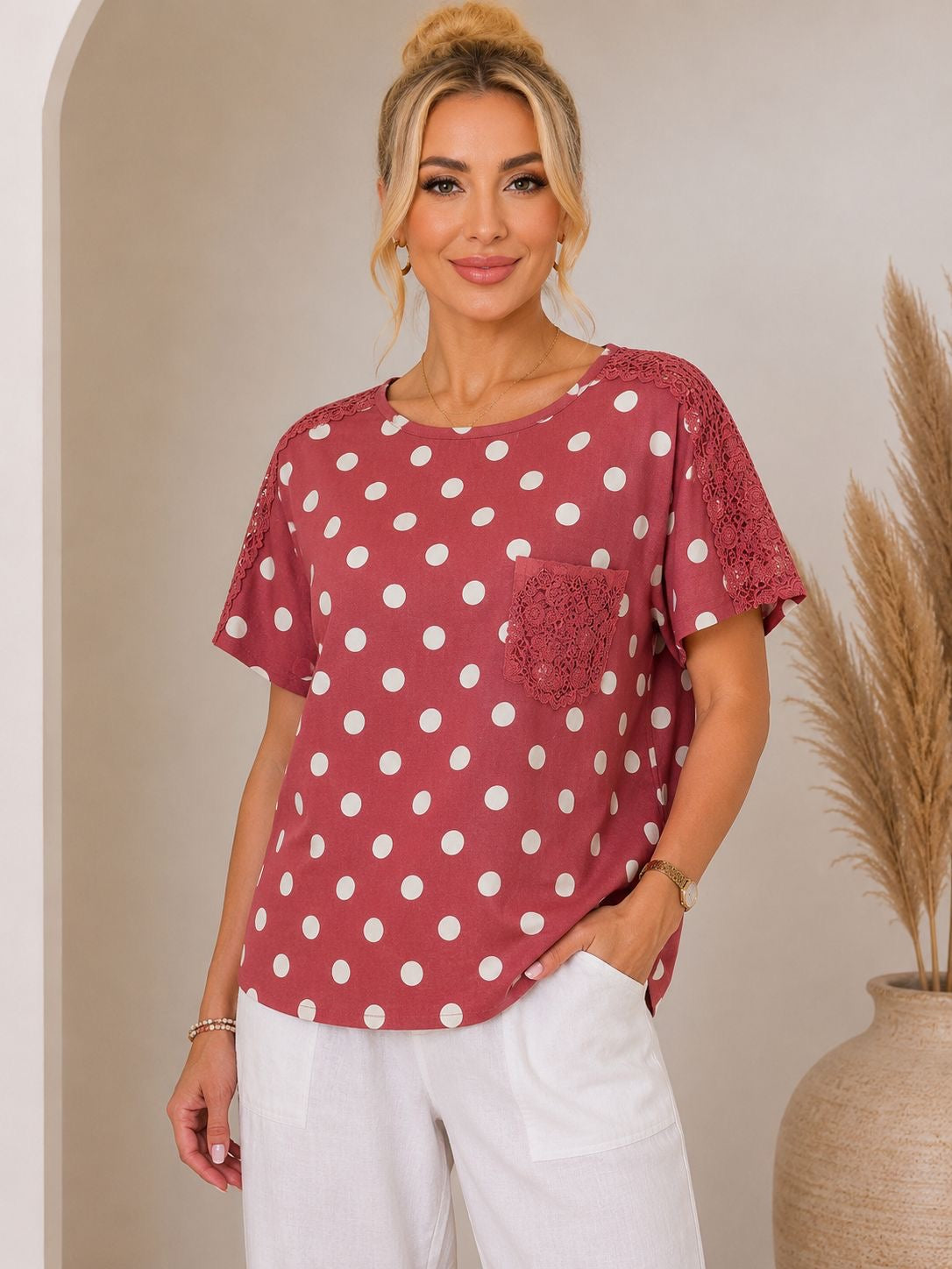 Bluza Bily cu buline și broderie