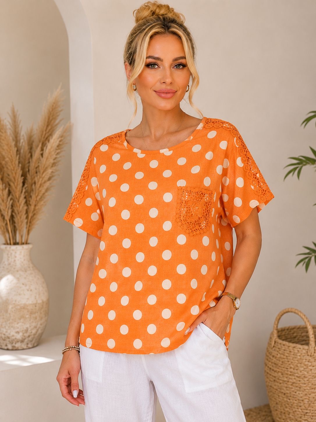 Bluza Bily cu buline și broderie