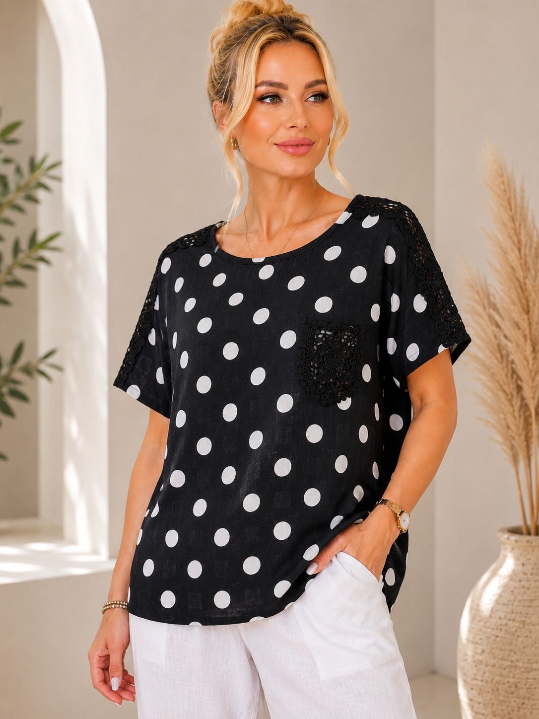 Bluza Bily cu buline și broderie