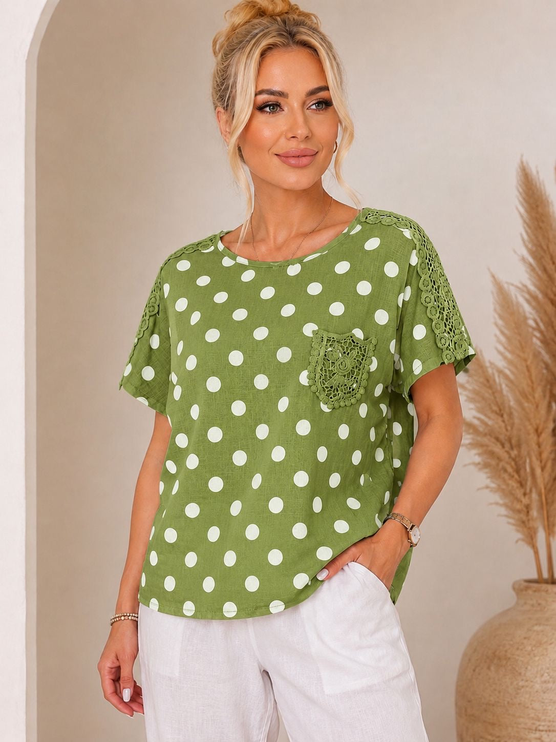 Bluza Bily cu buline și broderie