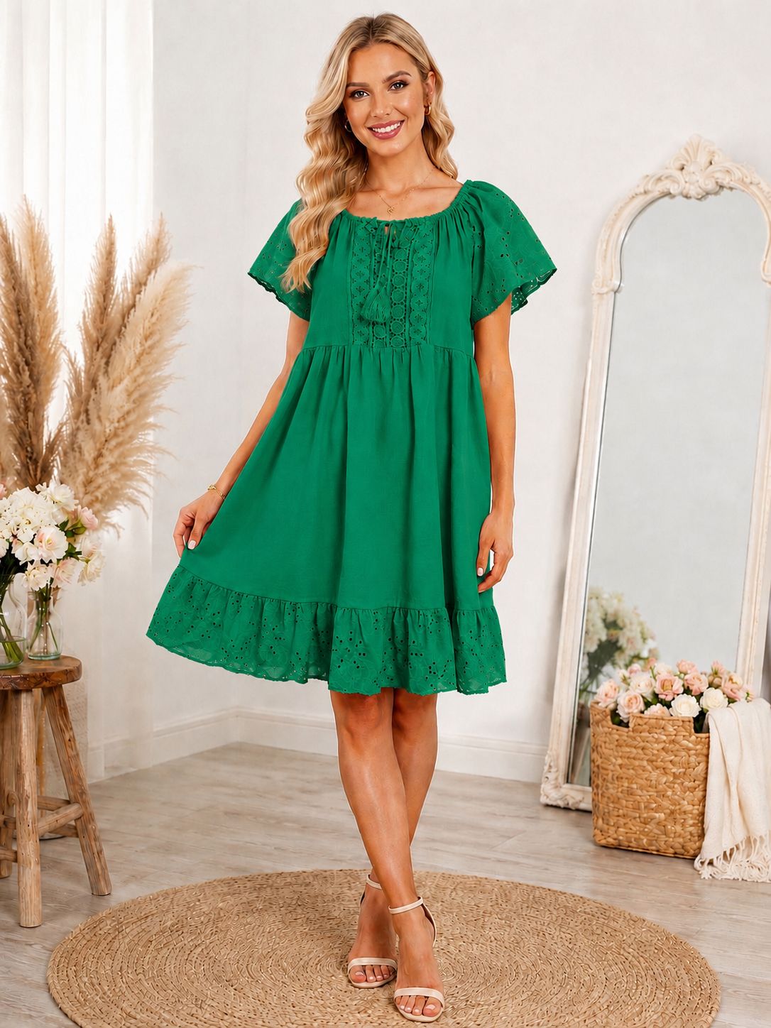 Rochie cu broderie și ciucuri Gisela