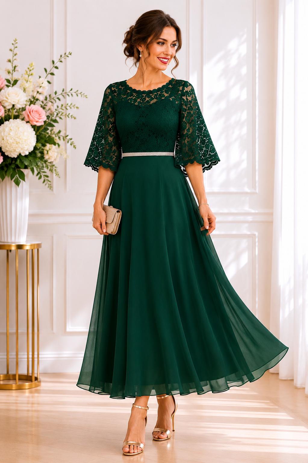 Rochie de Ocazie Dyva cu Bust din Dantelă și Mâneci Clopot