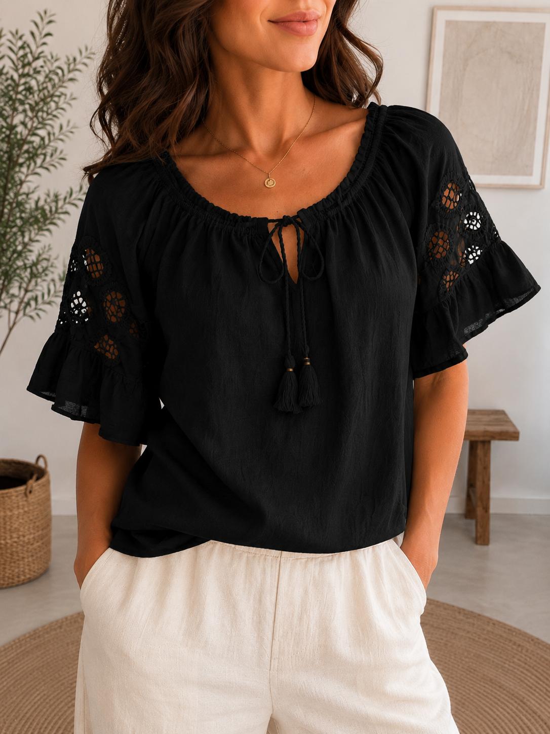Bluză Lolita - cu ciucuri și broderie