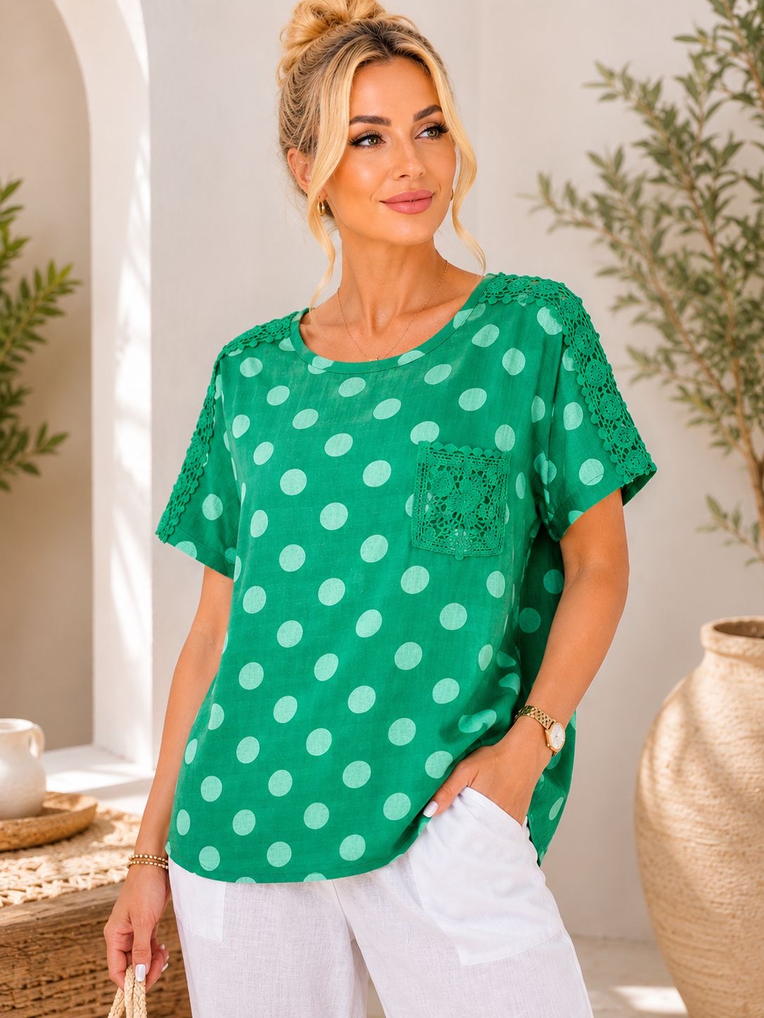 Bluza Bily cu buline și broderie