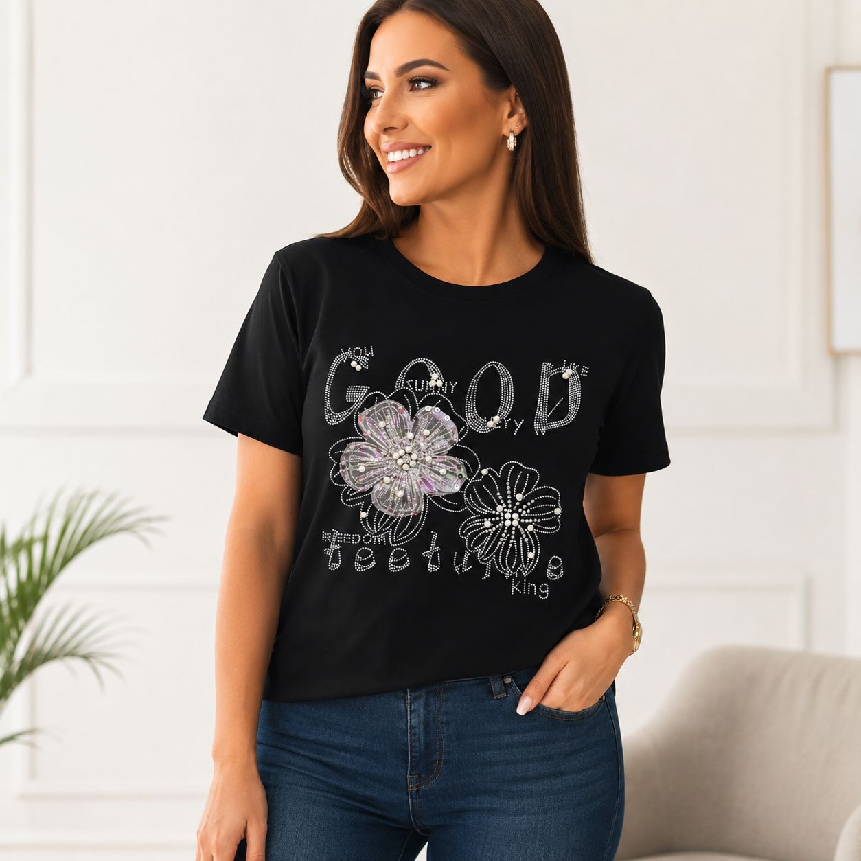 Tricou cu strasuri Gode