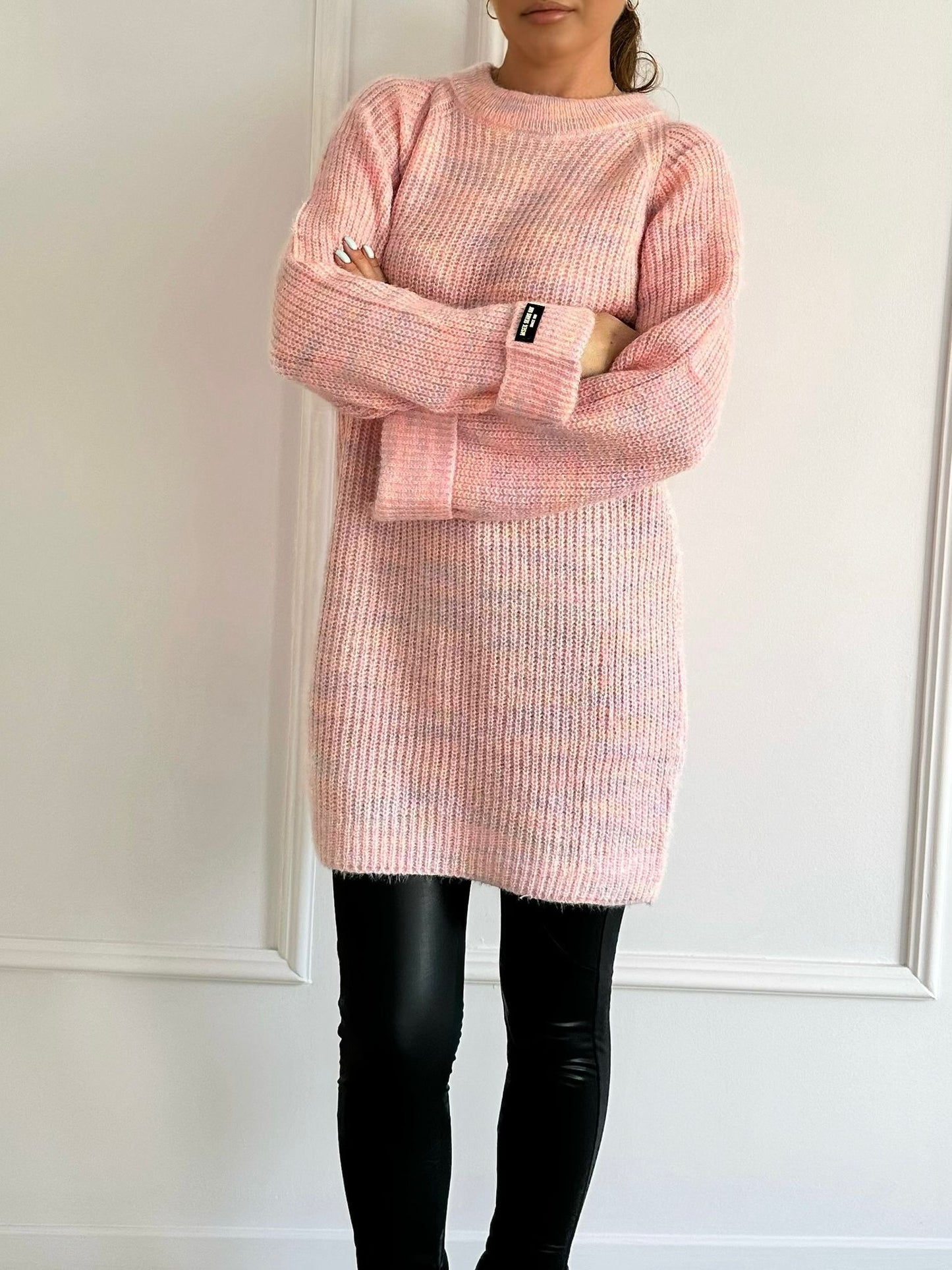 Pulover tricotat cu cordon în talie Raya